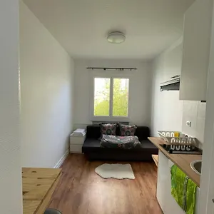 Paisible 20 , París Francia